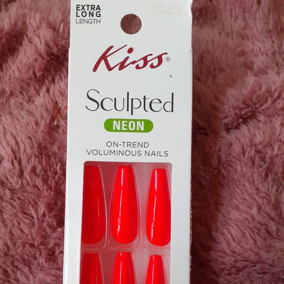 New Listing!! Brand New Kiss XL Long Neon False Nails - Picture 1 of 1